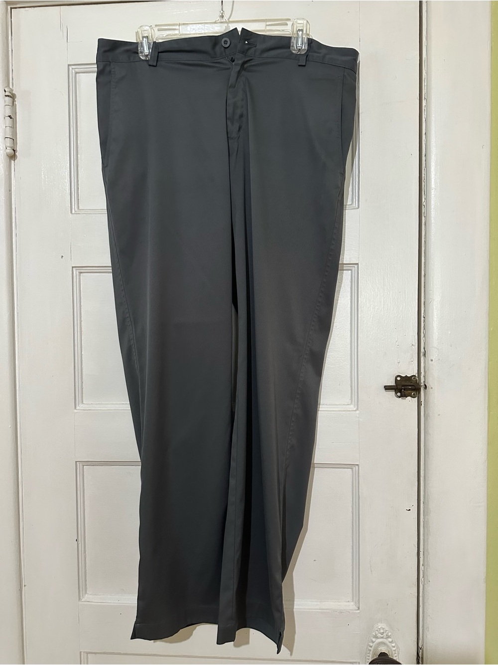 Nike Men's golf dress Pants in Dark Gray
